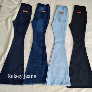 Jeans wéstern vaqueros acampanado